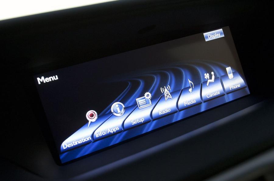  Lexus GS450h 2011 года  (фото 148 из 208)